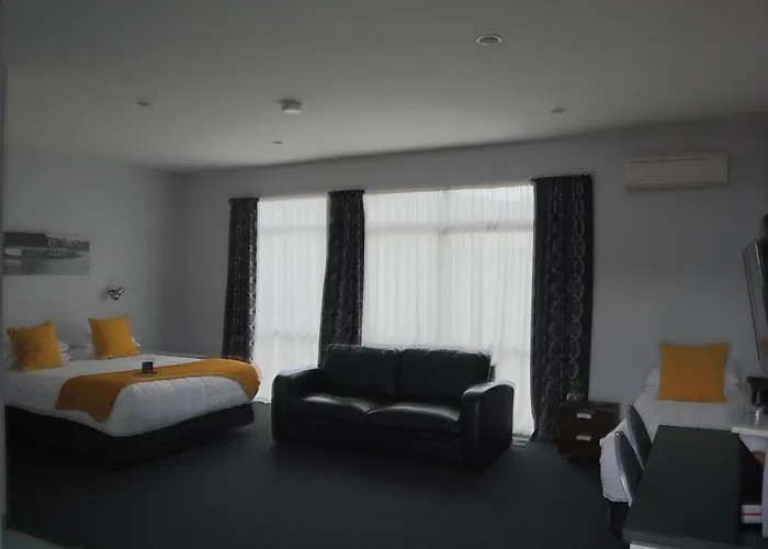 Totara Lodge