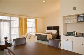 Totara 4*